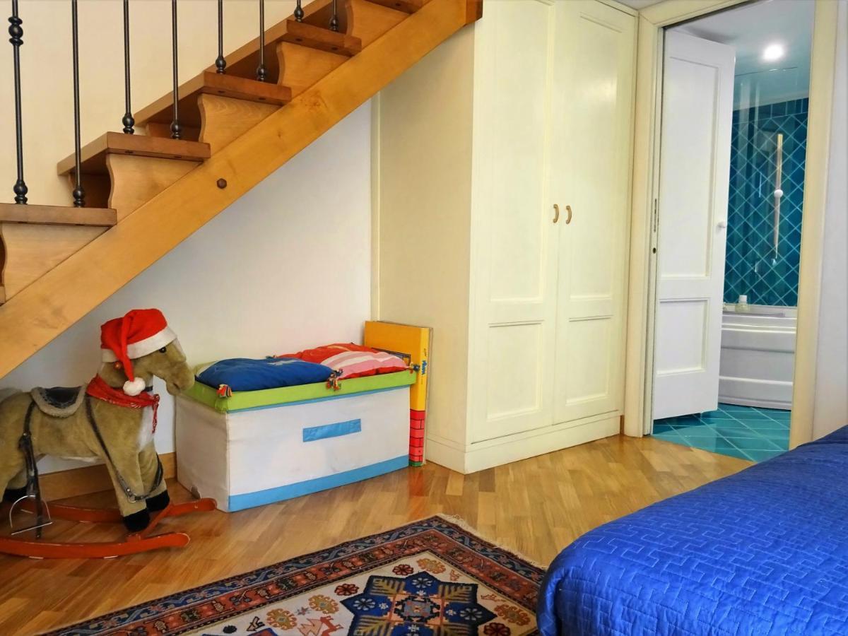 נאפולי Mezzocannone Holiday House מראה חיצוני תמונה